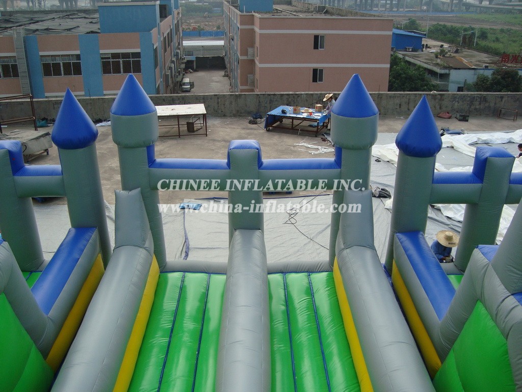 T6-116 Giant Castle Inflatable