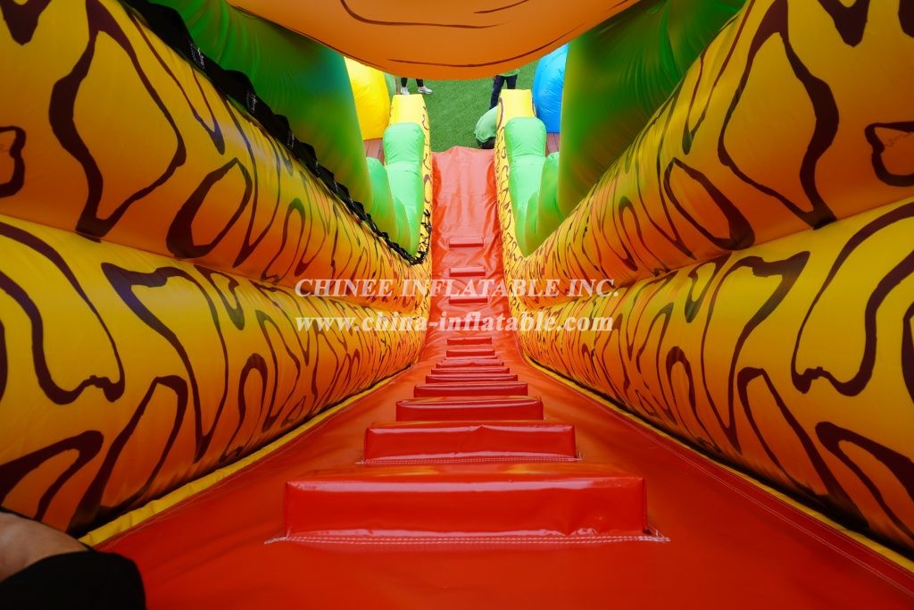 T8-1451 Inflatable Slide Jungle Theme Giant Slide