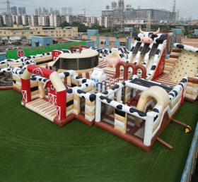 GF3-129 Cow Theme Inflatable Park